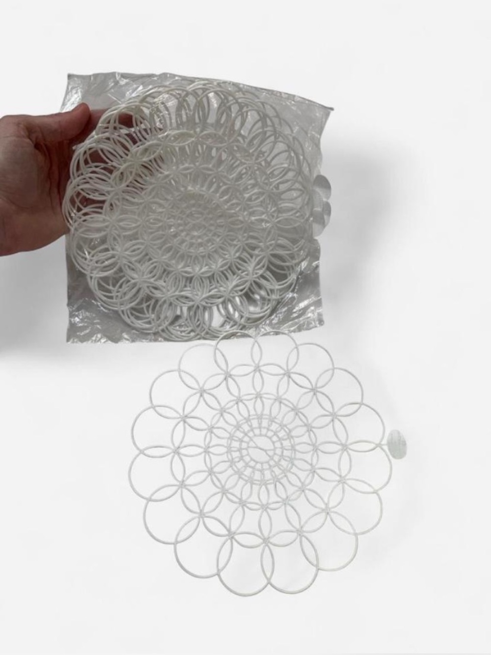 Tupperware 1956 White Decorative Lace-Look Plastic Doilies Original Packaging 8”